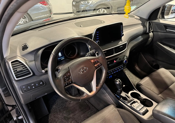 Hyundai Tucson cena 92900 przebieg: 139900, rok produkcji 2018 z Bieruń małe 436
